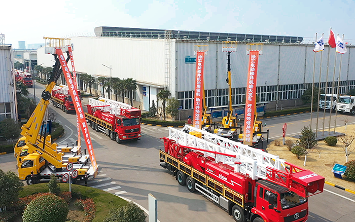 綠色修井效率再刷新，徐工電動(dòng)修井機(jī)批量發(fā)車